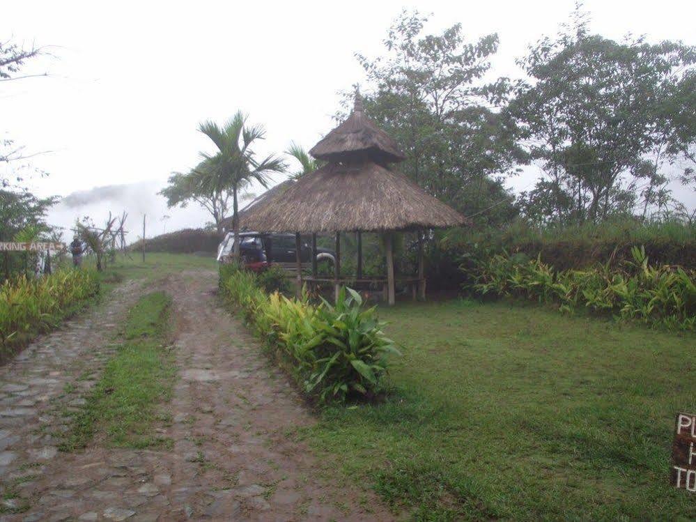 בנאווה Native Village Inn מראה חיצוני תמונה